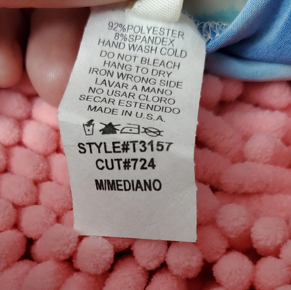 Summer sleeveless top - Picture 3 of 5